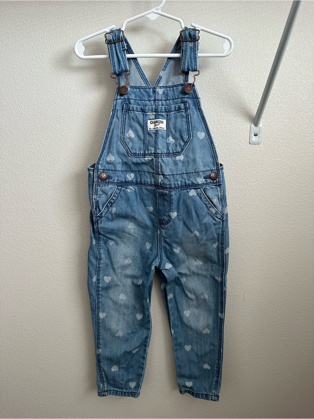 OshKosh B'gosh kids Blue Heart-Print Denim Overalls